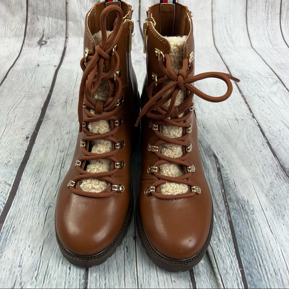 Tommy Hilfiger Lamere 2 Brown Women Faux Shearling Vegan Boots Sz 7.5 M NEW - Picture 4 of 7